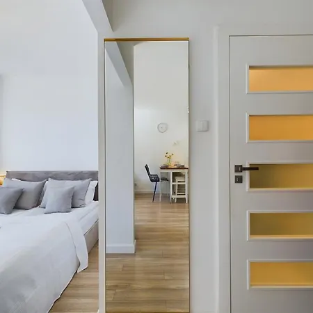 Malczewskiego Elegancki Parking & Balkon By Renters