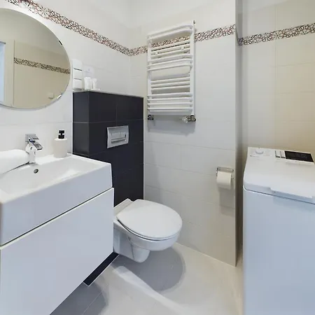 아파트 Malczewskiego Elegancki Parking & Balkon By Renters