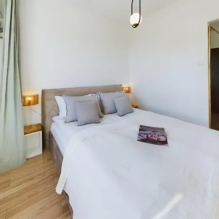 Malczewskiego Elegancki Parking & Balkon By Renters *