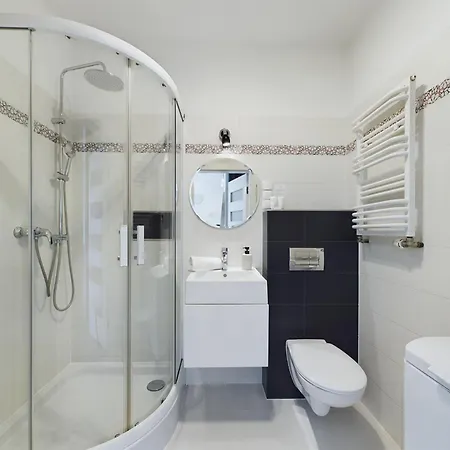 Malczewskiego Elegancki Parking & Balkon By Renters Appartement