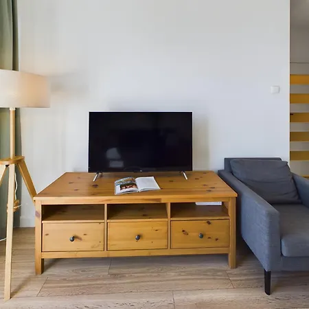 Malczewskiego Elegancki Parking & Balkon By Renters Apartamento *