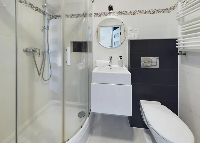 Malczewskiego Elegancki Parking&balkon By Renters Apartament